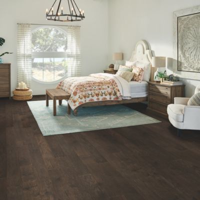 area rug in a cozy bedroom